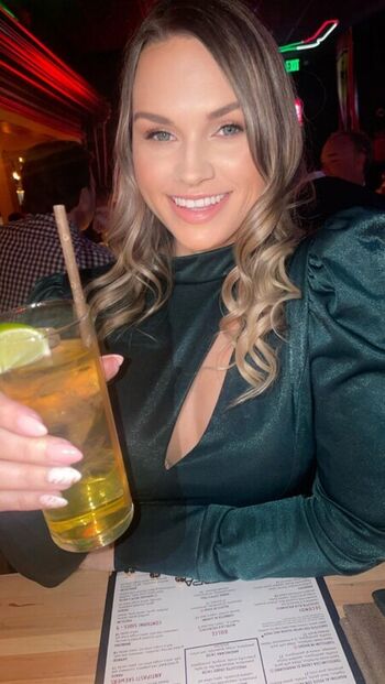 thepreferredblonde