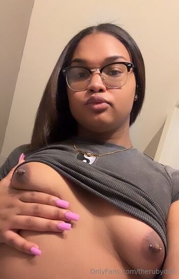 Full leaked Therubydoll private onlyfans photo