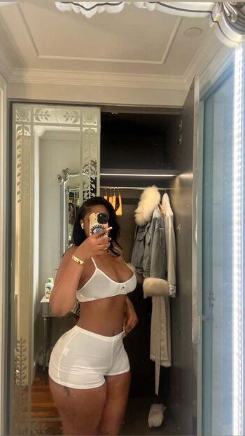 Full leaked Tinah bae private onlyfans photo