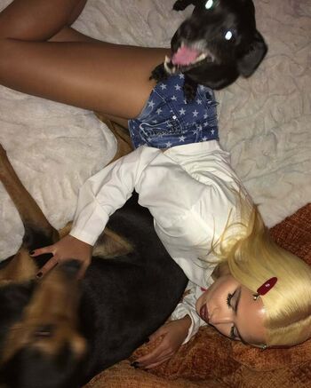 Tommy Genesis