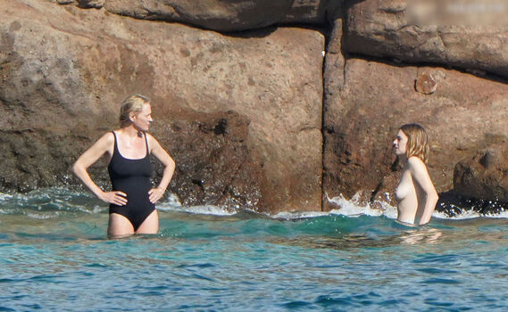 Full leaked Uma thurman private onlyfans photo