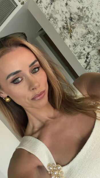 Una Healy