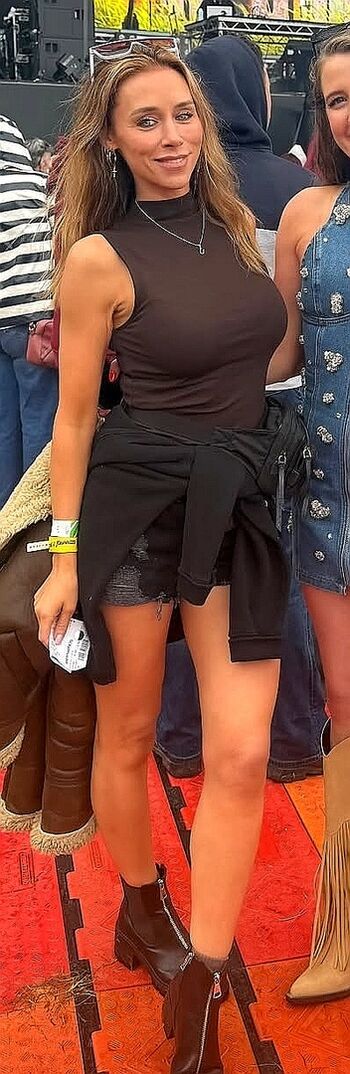 Una Healy