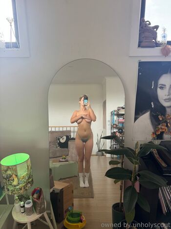 urfavonlinegirlfriend777