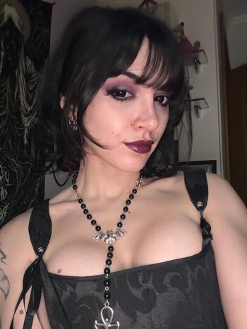 Full leaked Vaneeeer private onlyfans photo