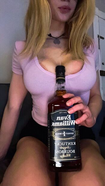 Full leaked Vanessavenus private onlyfans photo