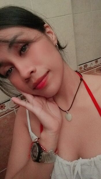 vickymont25
