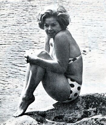 Vintage Starlets