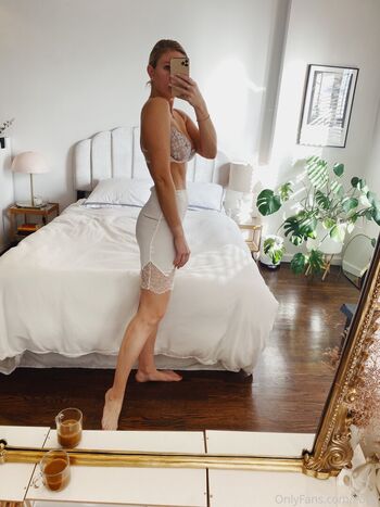 Full leaked Viv cole private onlyfans photo