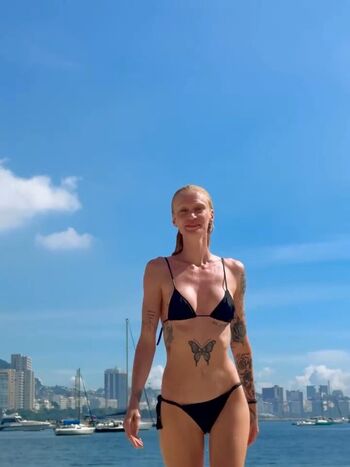 Full leaked Vivi orth private onlyfans photo