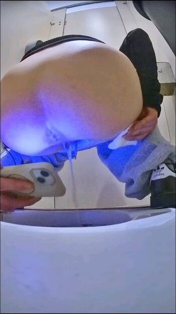Voyeur Asian Pissing Toilet &Amp; Upskirts Only