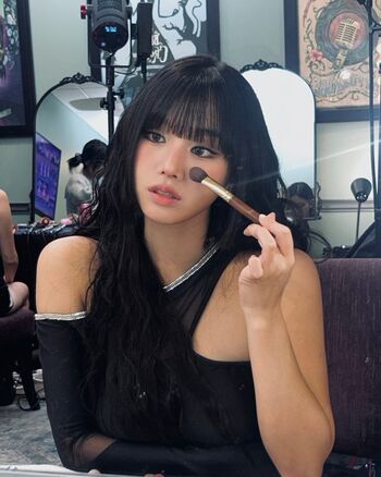 WomenK-pop