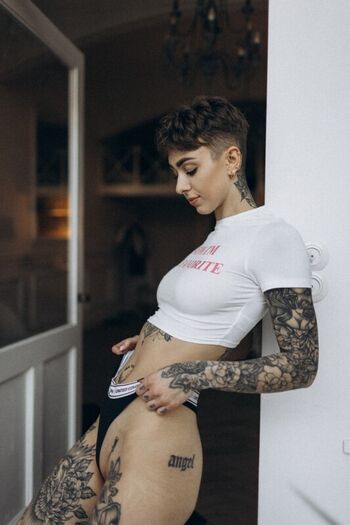 Full leaked Wrobelek private onlyfans photo