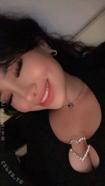 Full leaked Yasilisches private onlyfans photo