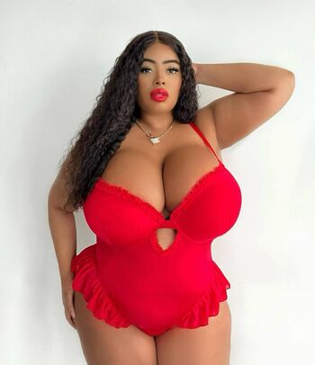 Full leaked Yathbeauty private onlyfans photo