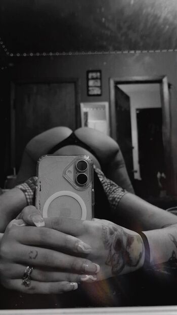 Full leaked Yazmen laniea private onlyfans photo