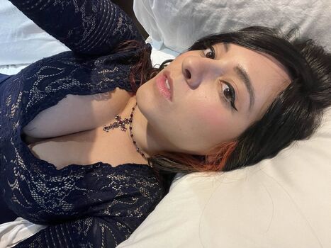 Full leaked Yellowspoongirl private onlyfans photo