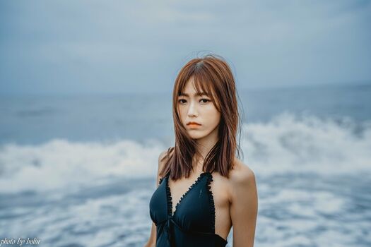 Full leaked Yiyi private onlyfans photo
