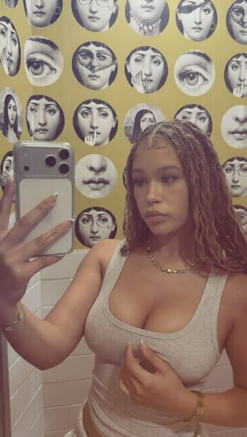 Full leaked Yonna jay private onlyfans photo