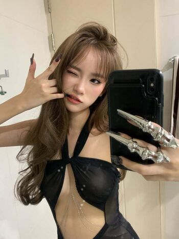 Full leaked Yujeen indyy private onlyfans photo