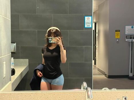 Full leaked Yukiifoxx private onlyfans photo