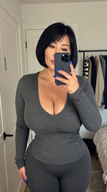 Full leaked Yumi doll private onlyfans photo
