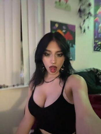 Full leaked Yummaeveah private onlyfans photo