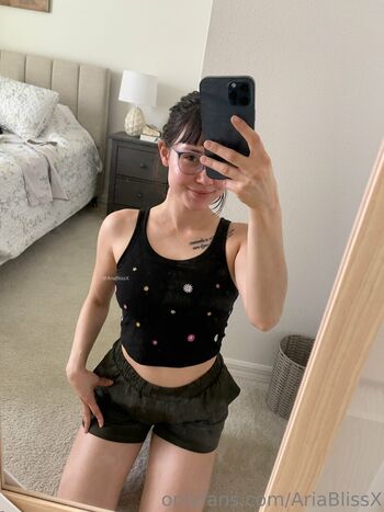 Full leaked Yummyaria private onlyfans photo