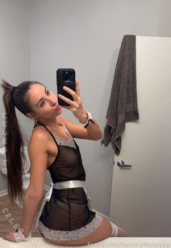 Full leaked Yummyhoneyyy private onlyfans photo