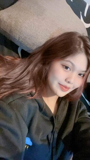 Full leaked Yuri gen private onlyfans photo