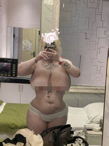 Full leaked Yushien ovo private onlyfans photo
