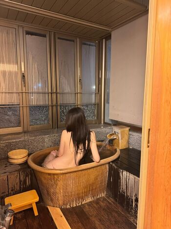 Full leaked Zhang xinmu  page private onlyfans photo