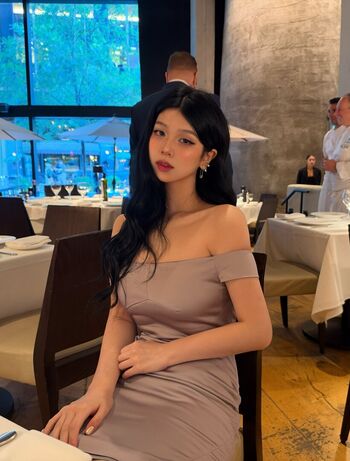 Full leaked Zhang xinmu private onlyfans photo