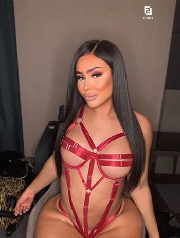 Full leaked Zinaats private onlyfans photo