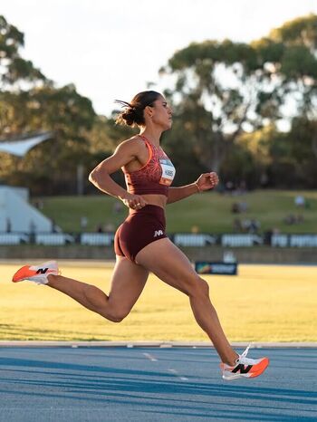 Zoe Hobbs