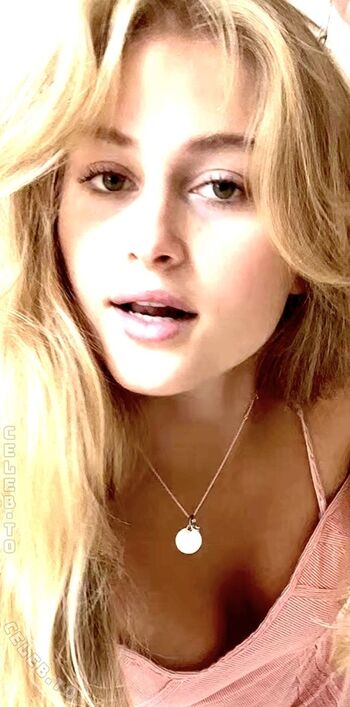 Full leaked Zoe kaeppele private onlyfans photo