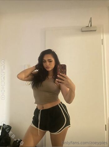 Full leaked Zoeypies private onlyfans photo