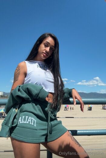 Full leaked Zoeysinnfree private onlyfans photo