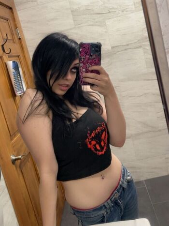 Full leaked Zombe tramp private onlyfans photo