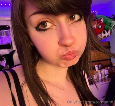 Full leaked Zombonn private onlyfans photo