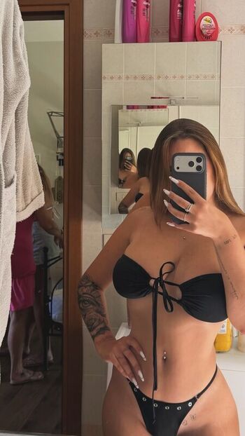 Full leaked Zuleika balzano private onlyfans photo